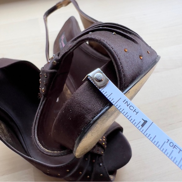 NINA New York Dark Brown Bronze Rhinestones Open Toe Heels Sandals Shoes size 10 - Picture 11 of 12